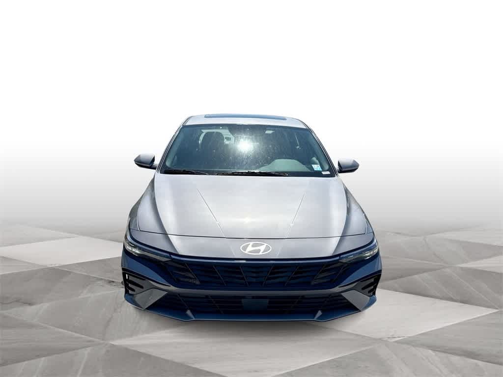 2025 Hyundai Elantra SEL 3