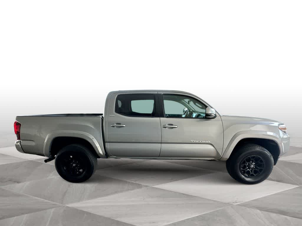 Thumbnail: 2021 Toyota Tacoma - 9