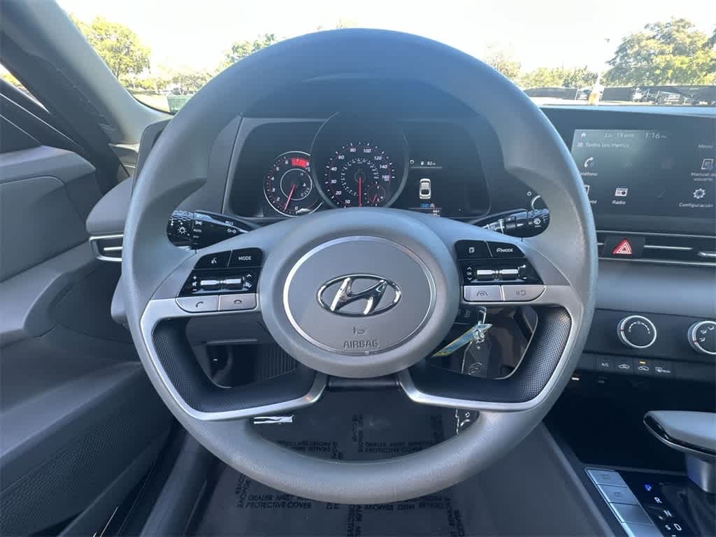 Thumbnail: 2023 Hyundai Elantra - 15