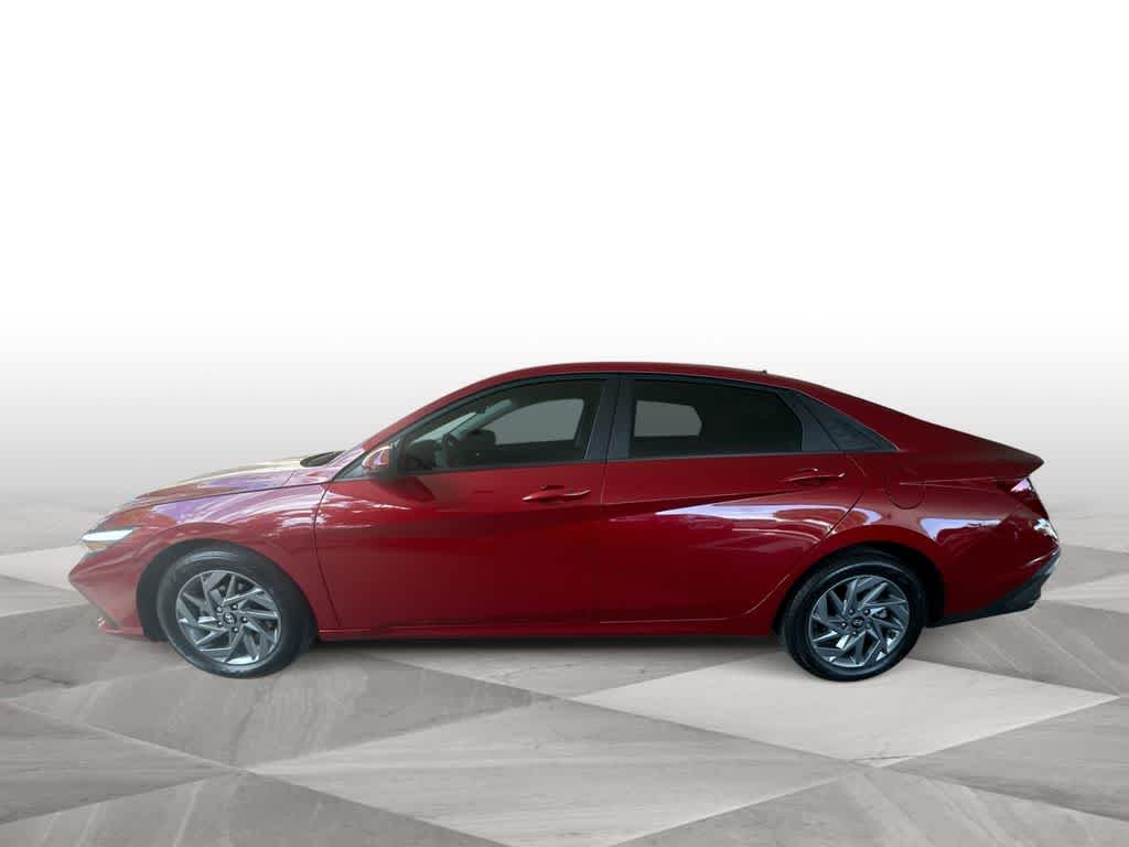 Thumbnail: 2024 Hyundai Elantra - 5