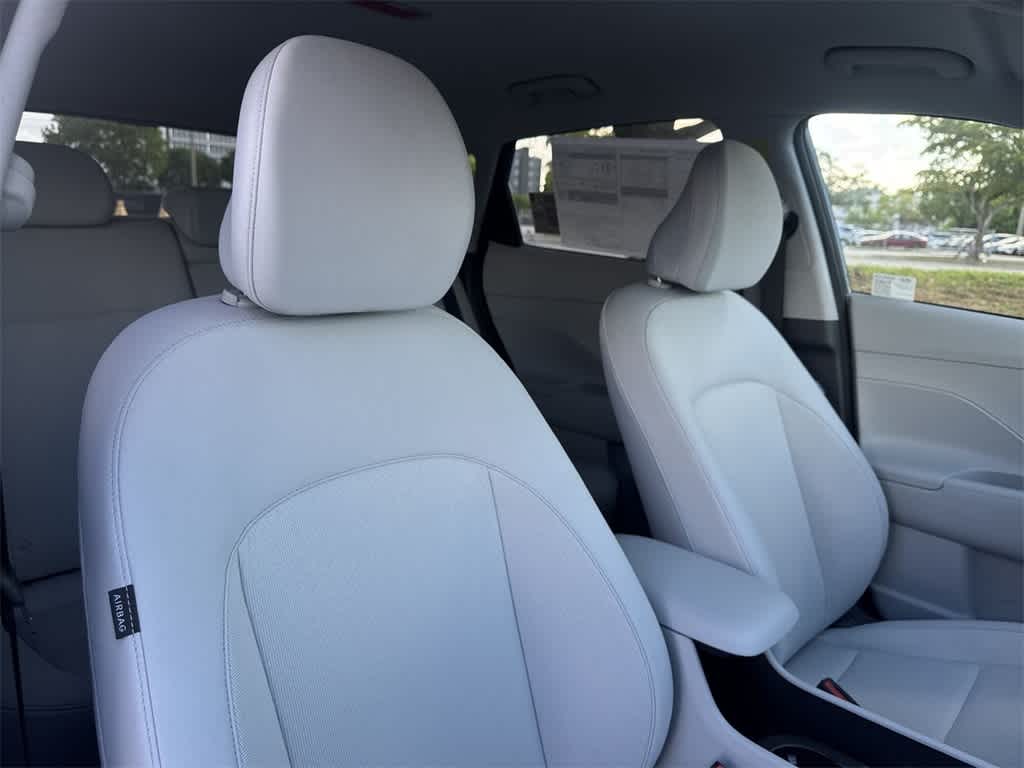 2025 Hyundai Kona SEL 27