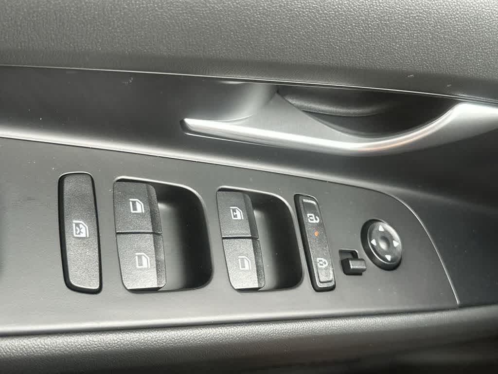 Thumbnail: 2026 Hyundai Elantra - 21