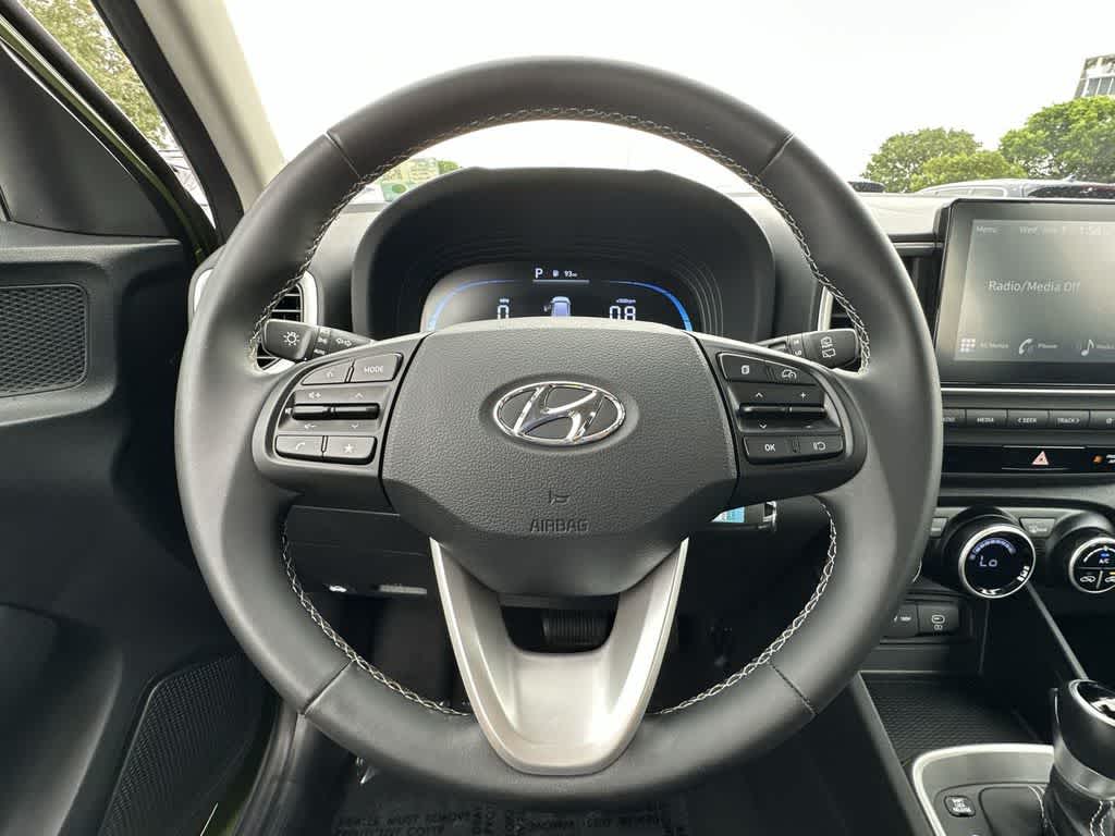 Thumbnail: 2023 Hyundai Venue - 22