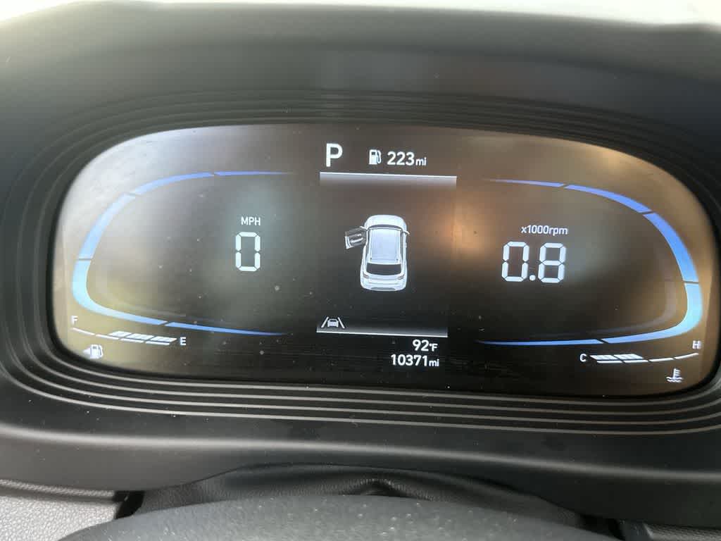 Thumbnail: 2023 Hyundai Venue - 16