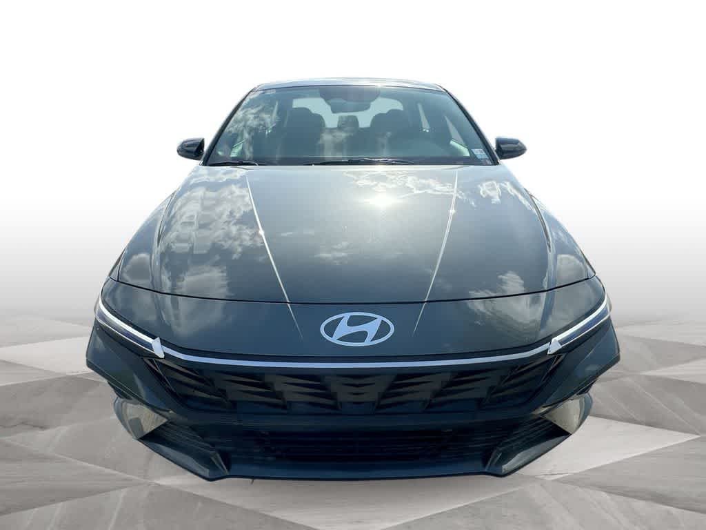 Thumbnail: 2026 Hyundai Elantra - 3