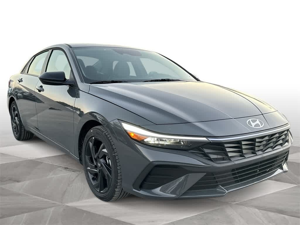 New 2026 Hyundai Elantra SEL Sport Sedan