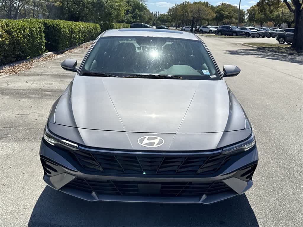 2025 Hyundai Elantra SEL 14