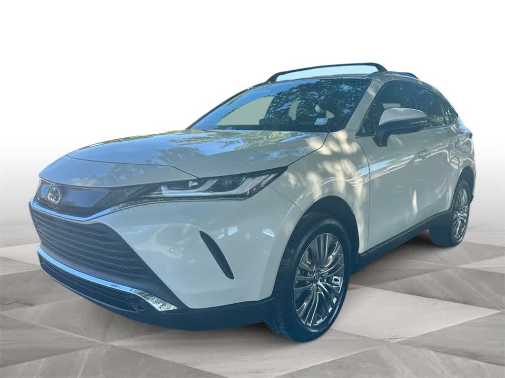 Thumbnail: 2022 Toyota Venza - 1