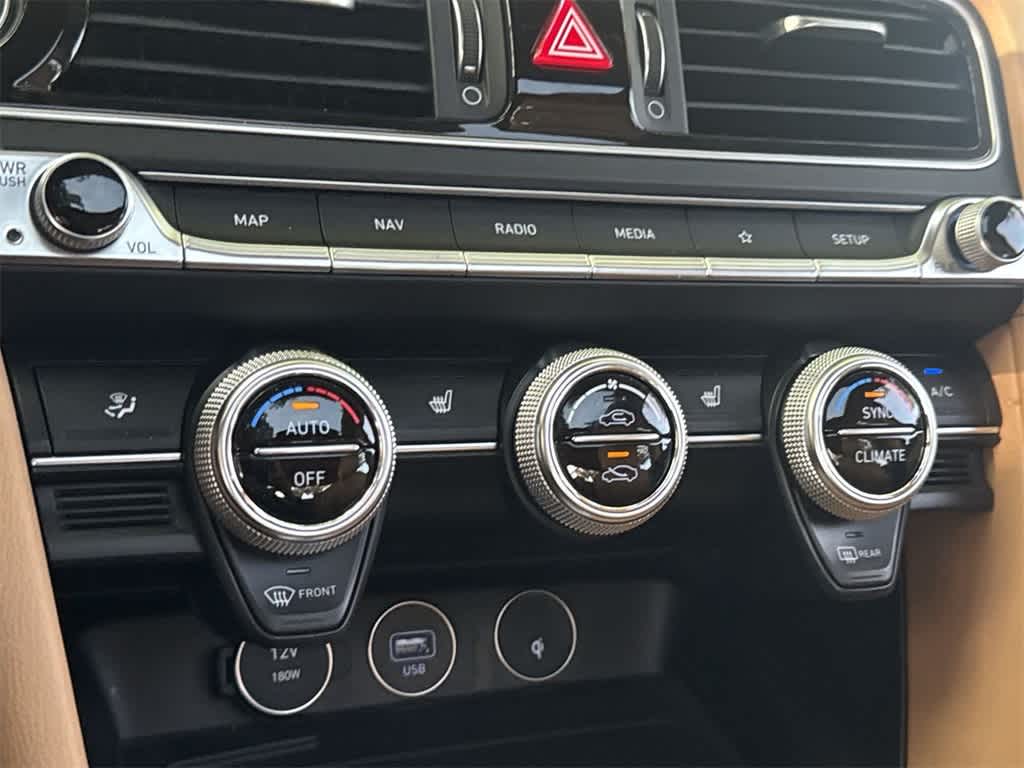Thumbnail: 2022 Genesis G70 - 20