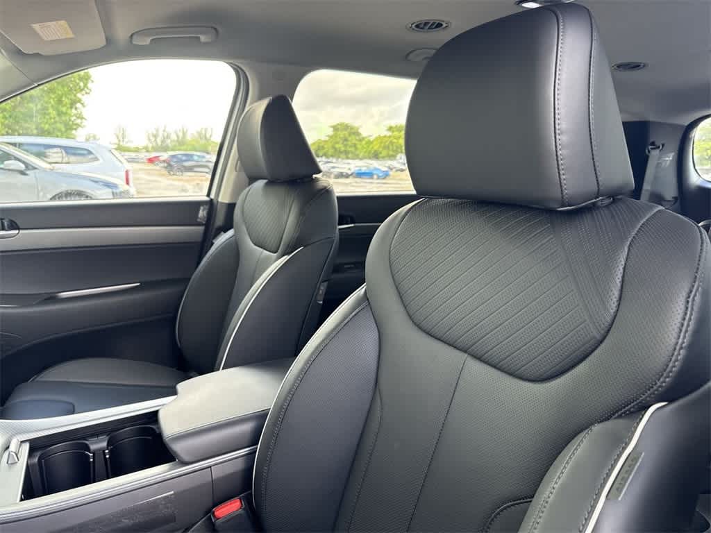 2025 Hyundai Palisade SEL 14