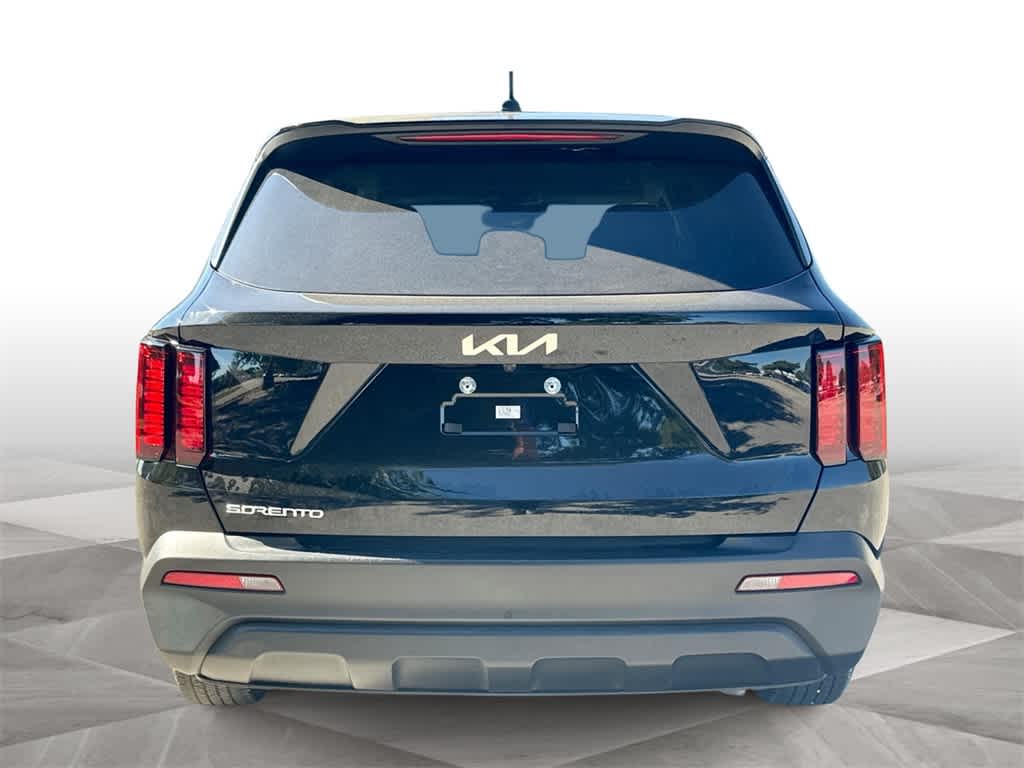 Thumbnail: 2023 Kia Sorento - 7