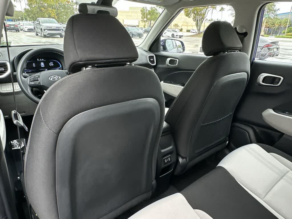 Thumbnail: 2025 Hyundai Venue - 23