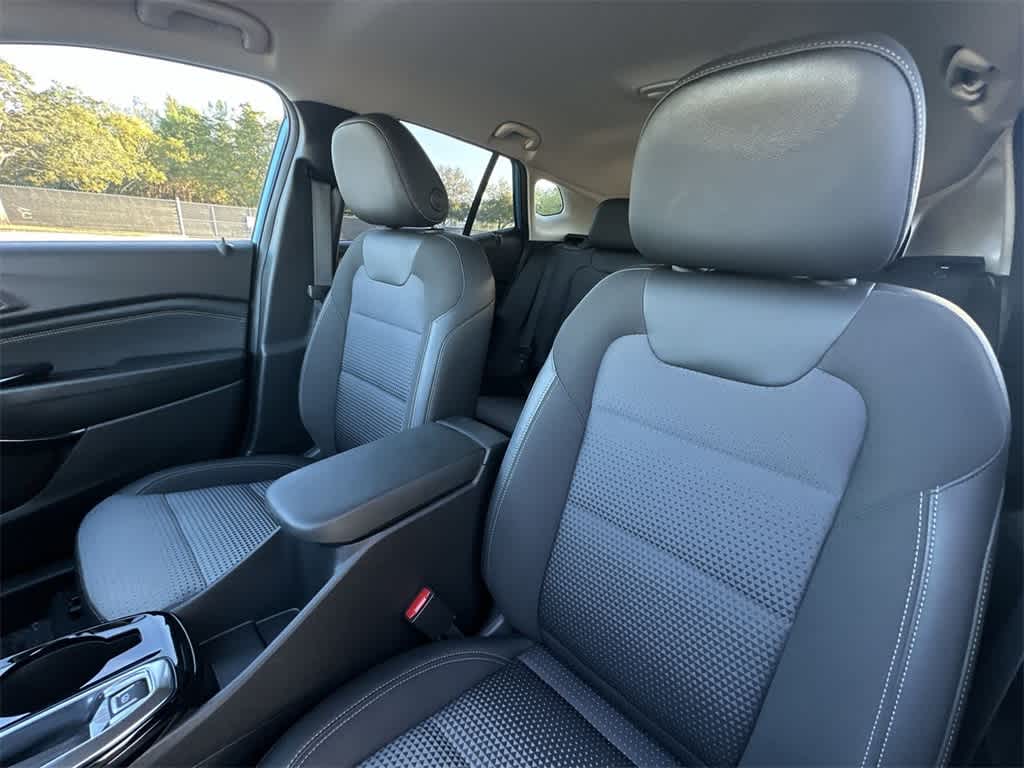 Thumbnail: 2025 Chevrolet Trax - 14