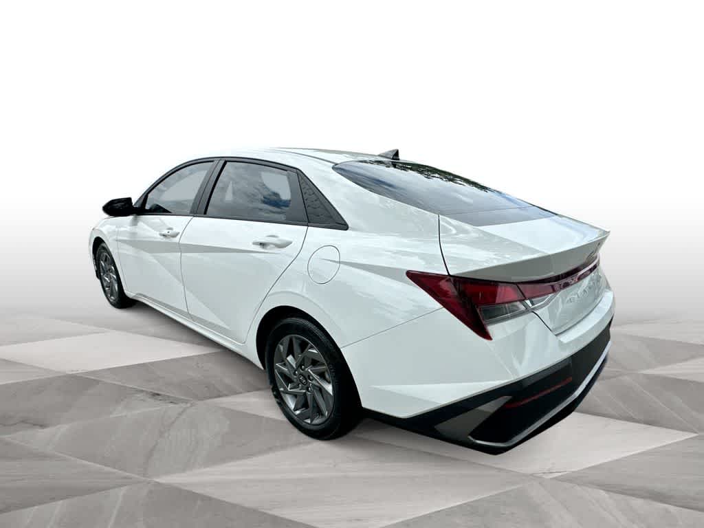 Thumbnail: 2024 Hyundai Elantra - 6