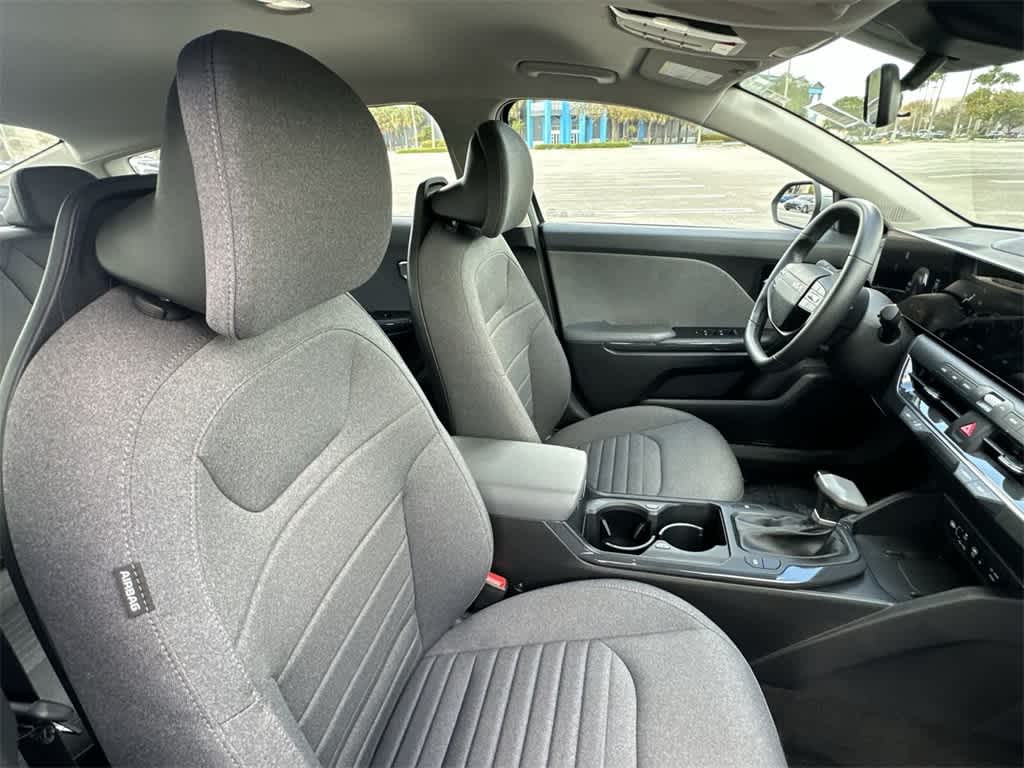 Thumbnail: 2025 Kia K4 - 27