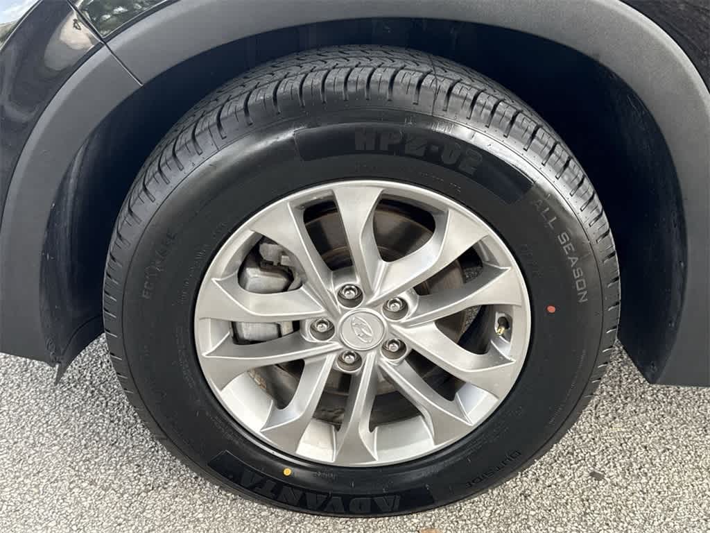 2020 Hyundai Santa Fe SE 10