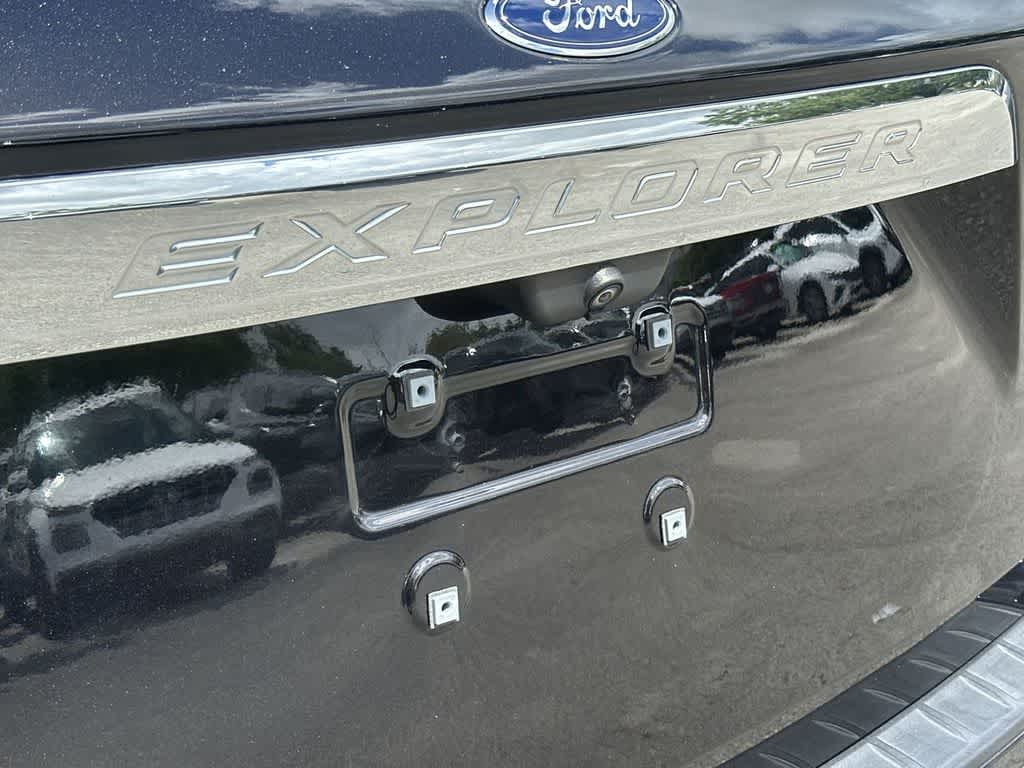 Thumbnail: 2022 Ford Explorer - 11
