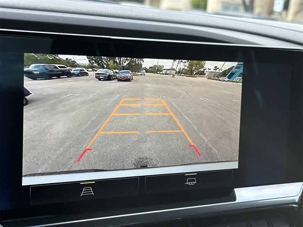 Thumbnail: 2022 Chevrolet Silverado 1500 - 19