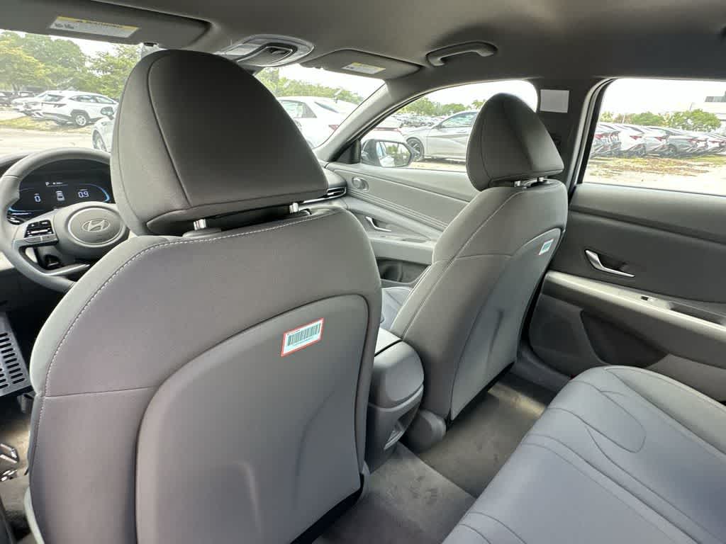 Thumbnail: 2026 Hyundai Elantra - 14
