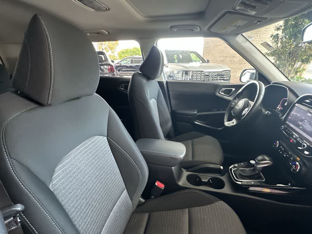 Thumbnail: 2023 Kia Soul - 27