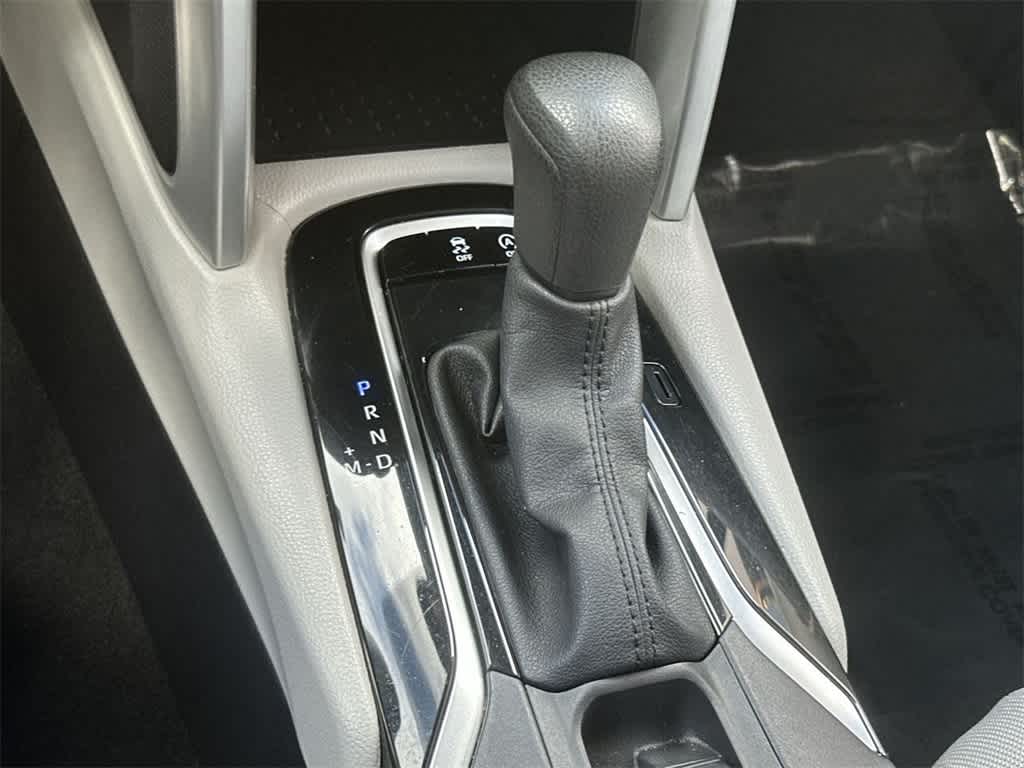 Thumbnail: 2022 Toyota Corolla Cross - 21