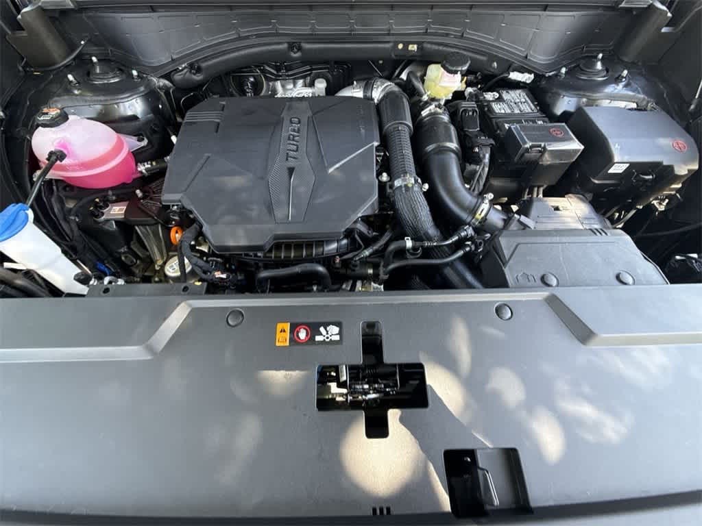 2025 Hyundai Santa Fe SE 12