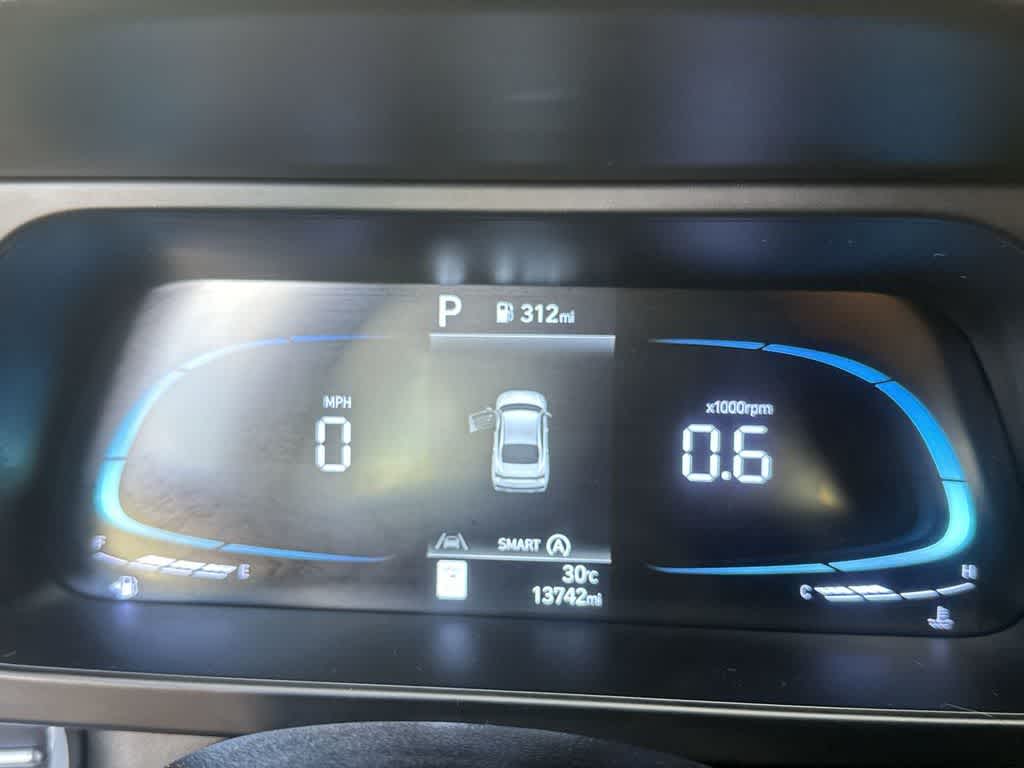 Thumbnail: 2025 Hyundai Elantra - 16