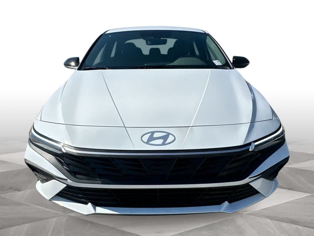 Thumbnail: 2026 Hyundai Elantra - 3