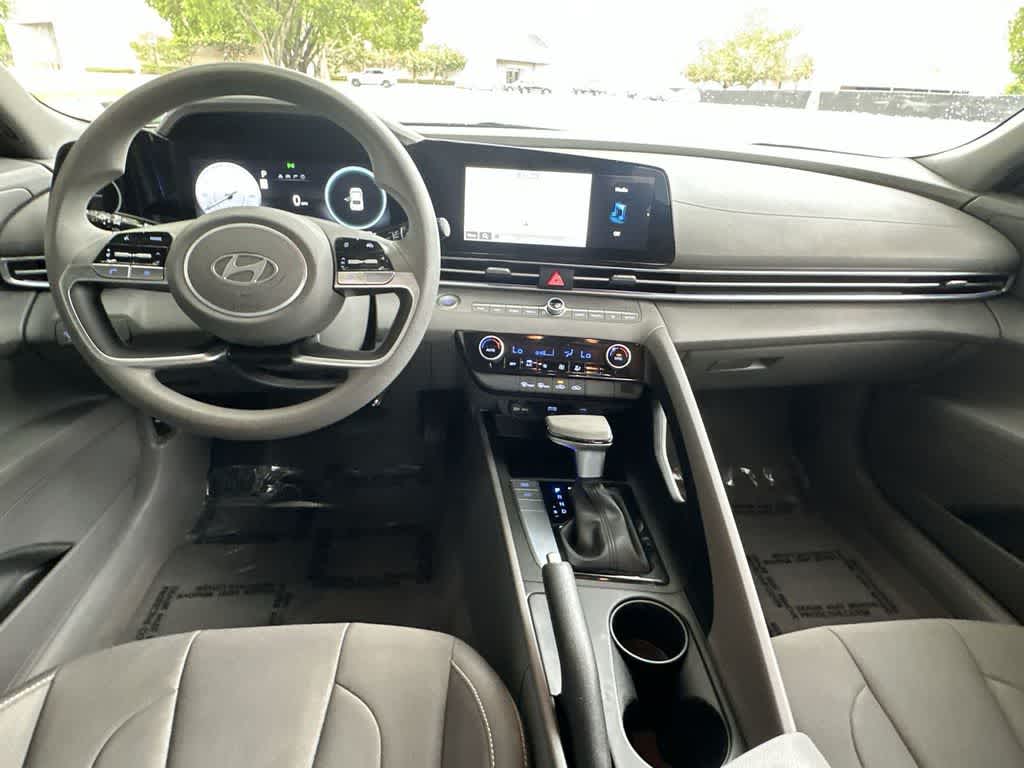 Thumbnail: 2024 Hyundai Elantra - 14
