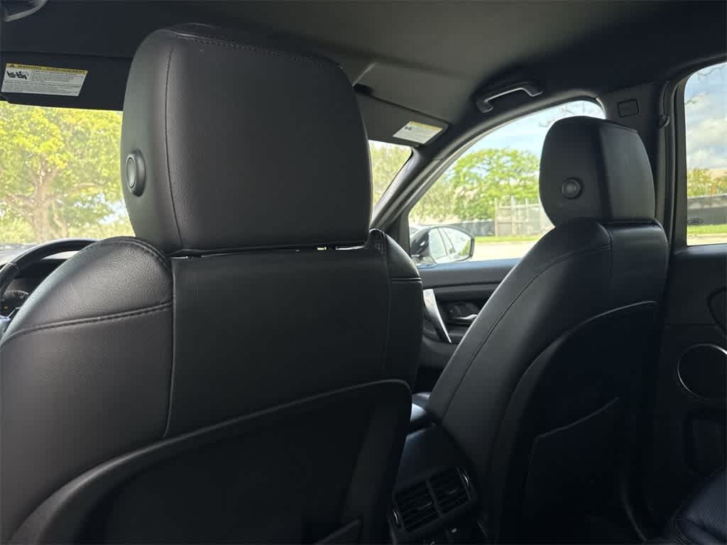 Thumbnail: 2020 Land Rover Discovery Sport - 23