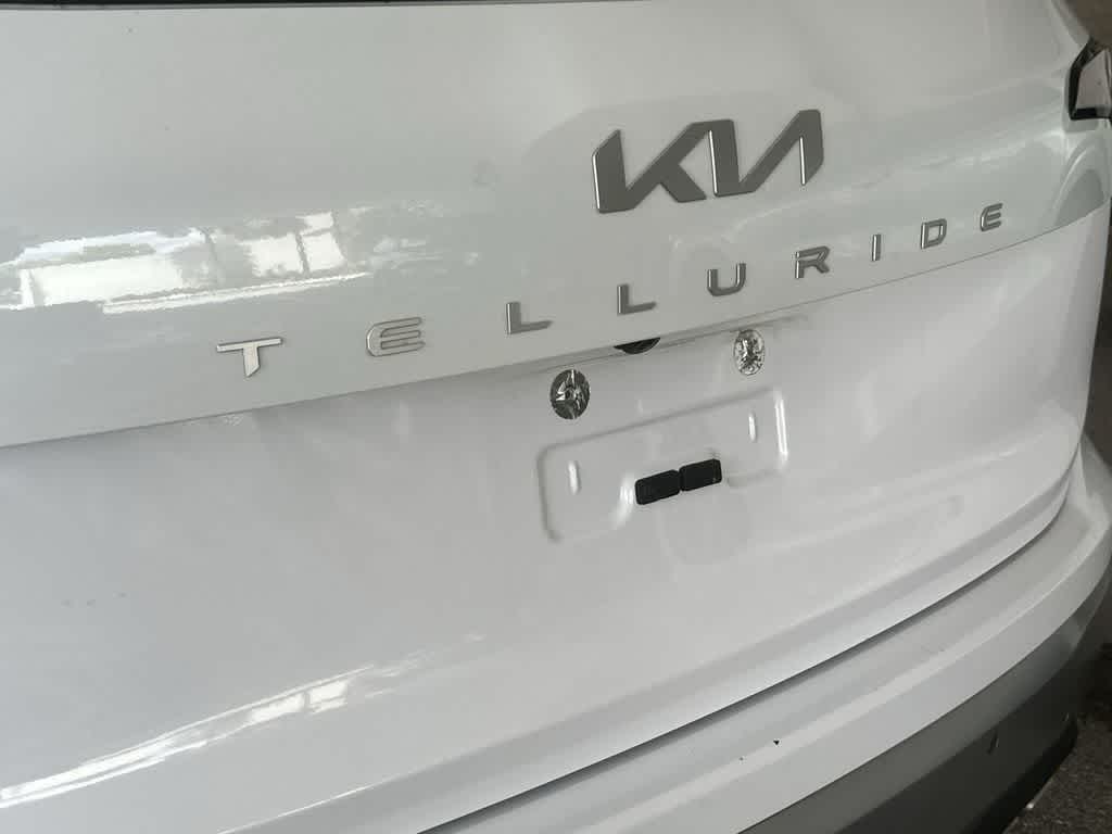 Thumbnail: 2023 Kia Telluride - 10