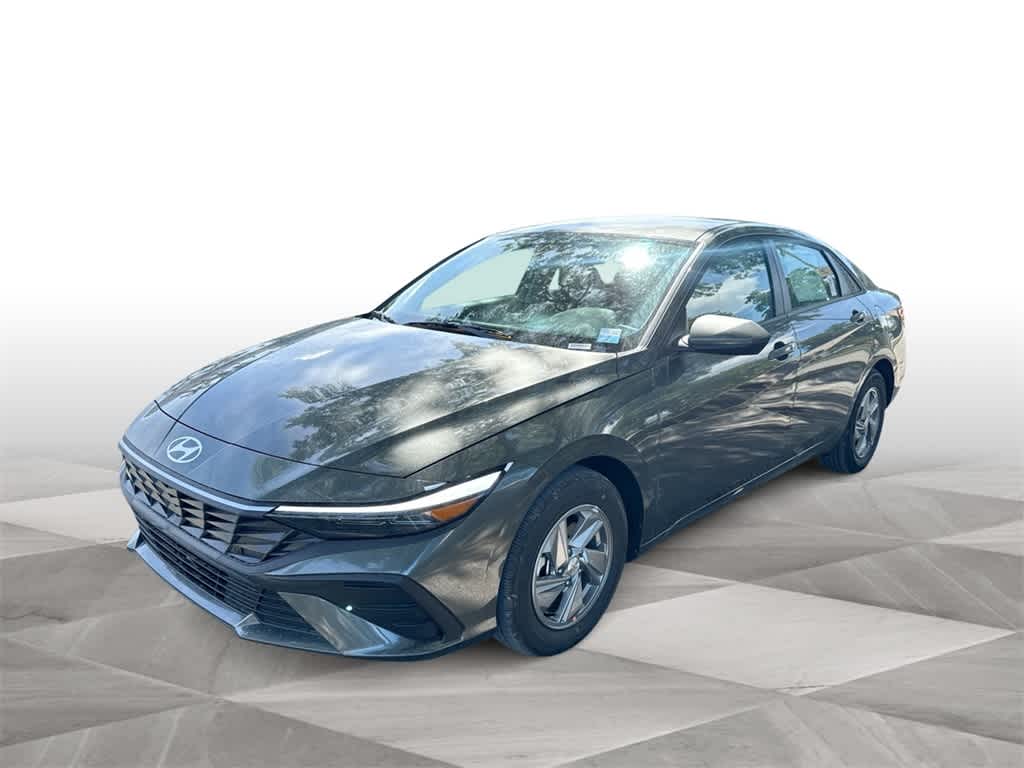 Thumbnail: 2025 Hyundai Elantra - 4