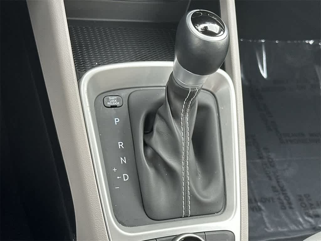 Thumbnail: 2025 Hyundai Venue - 21