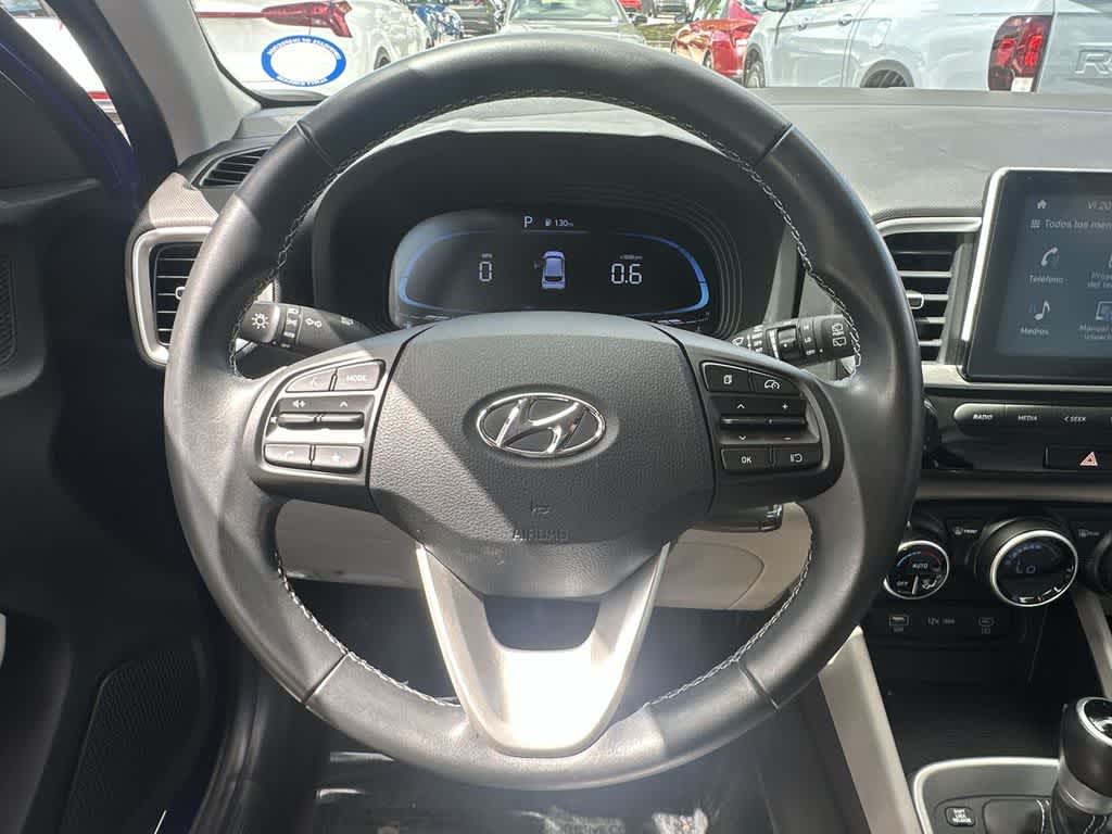 Thumbnail: 2023 Hyundai Venue - 15