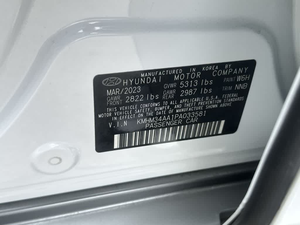 Thumbnail: 2023 Hyundai Ioniq 6 - 18