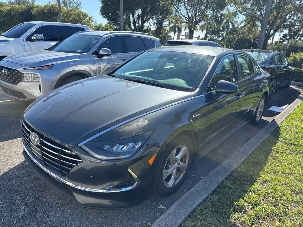 Used 2023 Hyundai Sonata SE Sedan