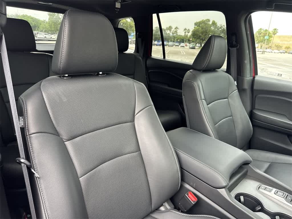 Thumbnail: 2025 Honda Passport - 27