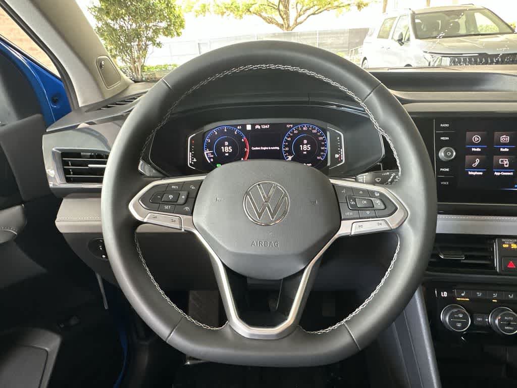 Thumbnail: 2022 Volkswagen Taos - 15