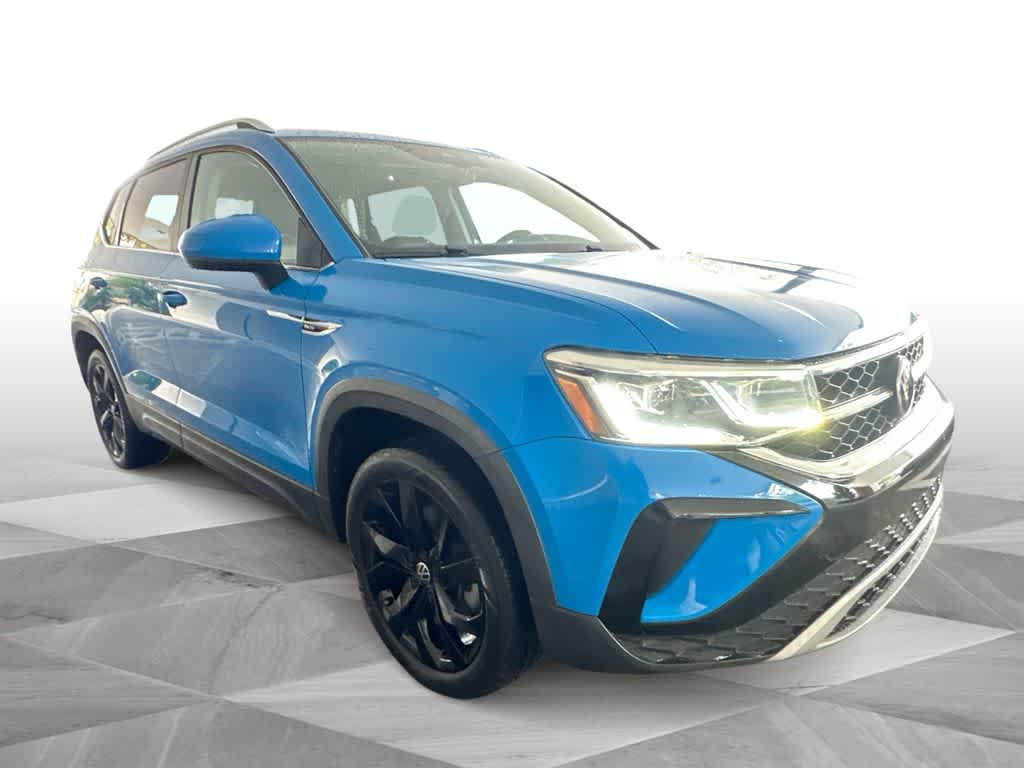 Thumbnail: 2022 Volkswagen Taos - 2