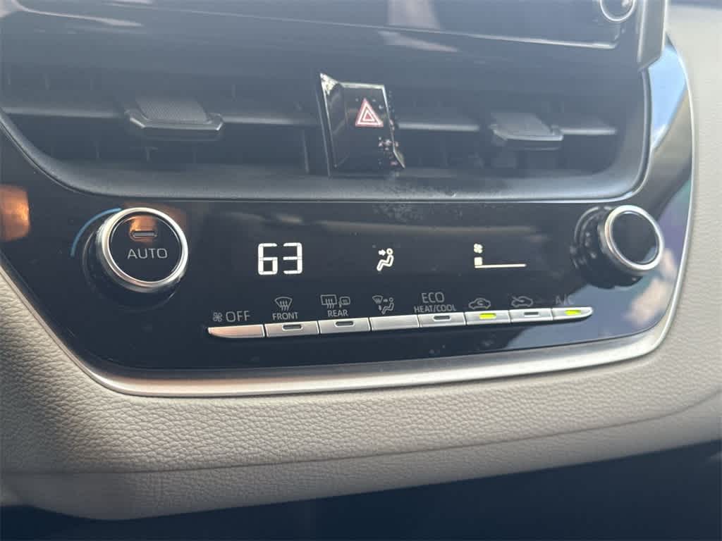 2020 Toyota Corolla LE 20