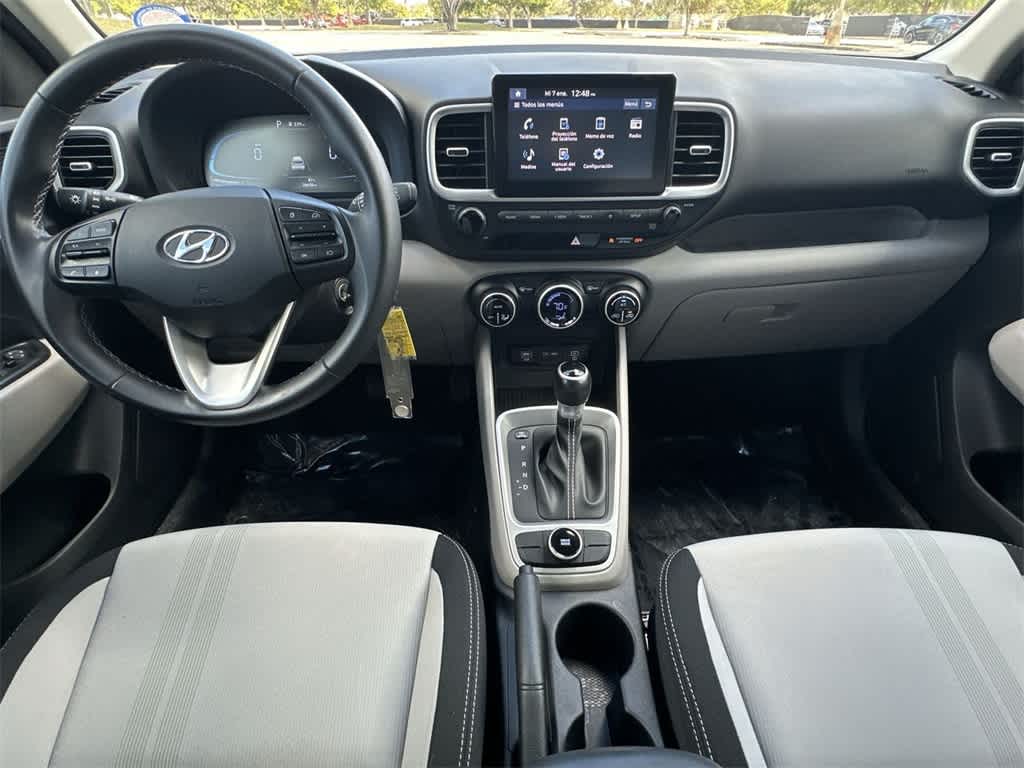 Thumbnail: 2023 Hyundai Venue - 24