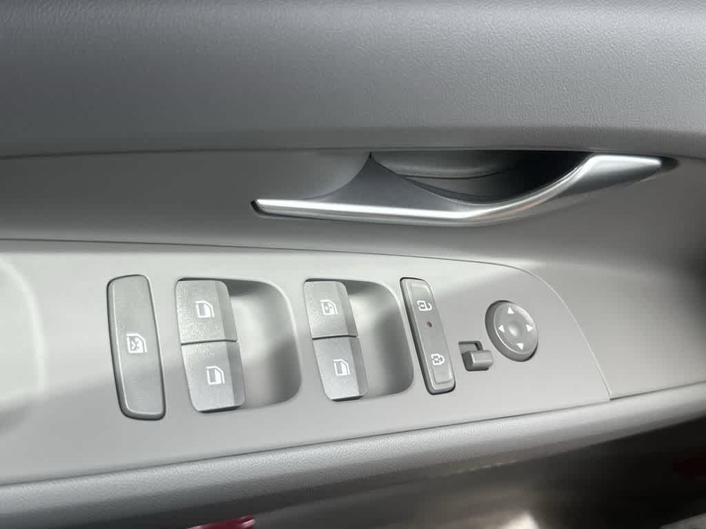 Thumbnail: 2026 Hyundai Elantra - 20