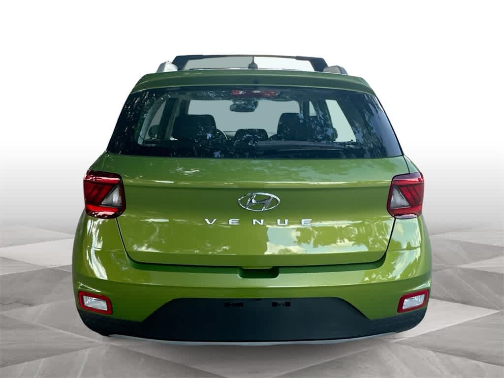 Thumbnail: 2023 Hyundai Venue - 7