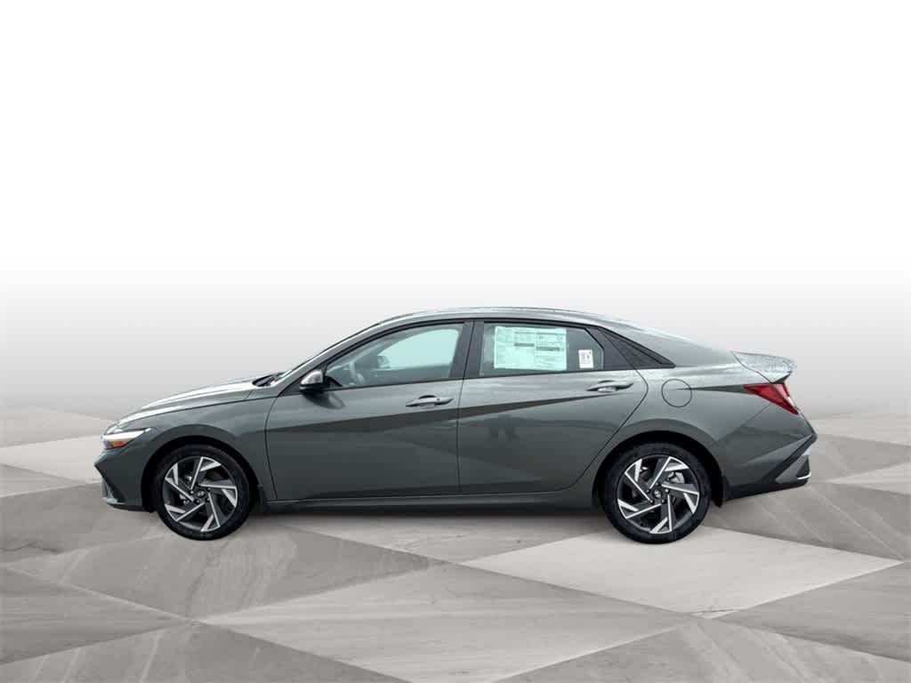 Thumbnail: 2025 Hyundai Elantra - 5