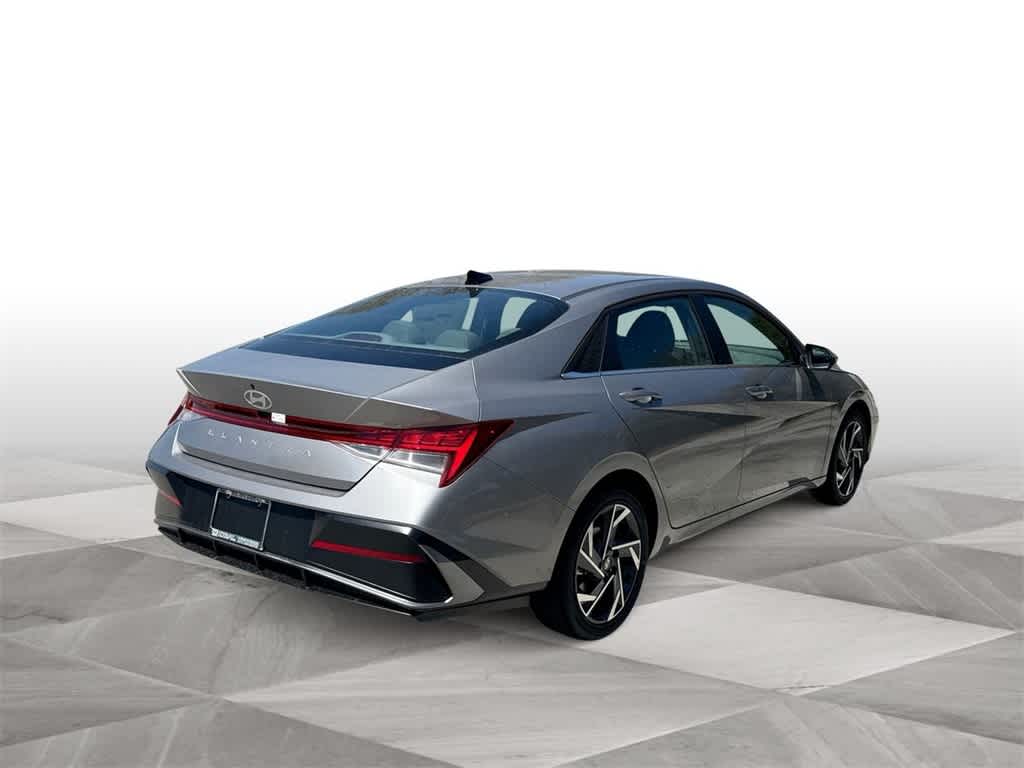 2025 Hyundai Elantra SEL 8
