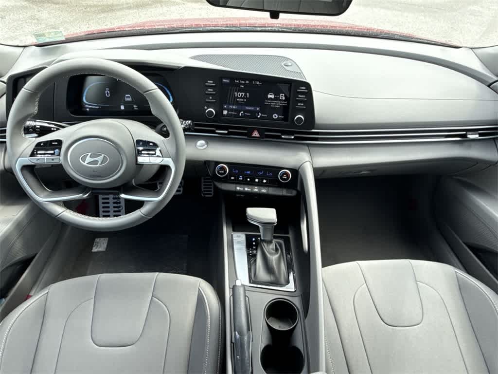 Thumbnail: 2025 Hyundai Elantra - 24