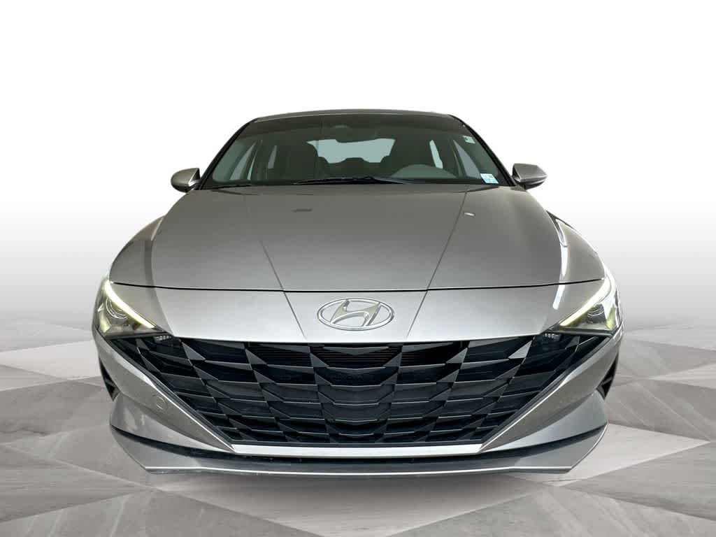 Thumbnail: 2023 Hyundai Elantra - 3