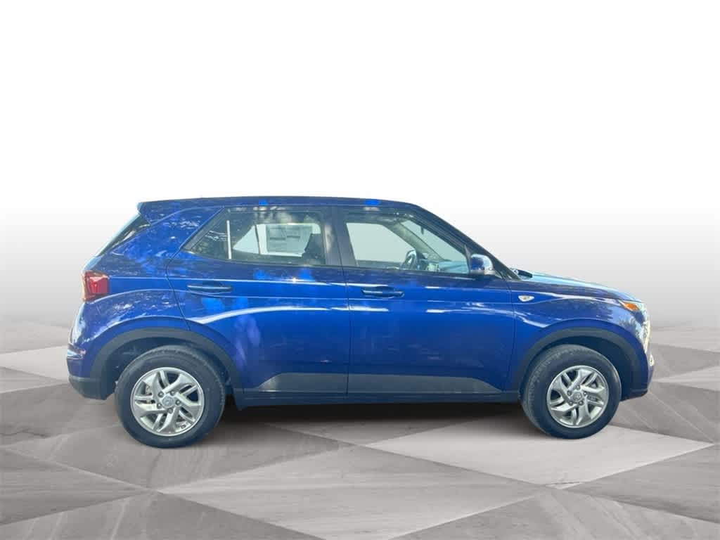 2025 Hyundai Venue SE 9