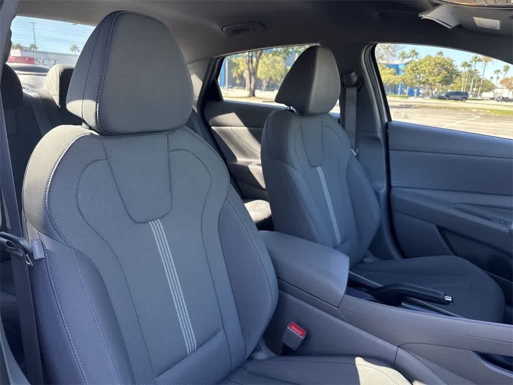 Thumbnail: 2023 Hyundai Elantra - 27