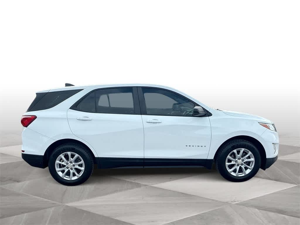 2020 Chevrolet Equinox LS 9
